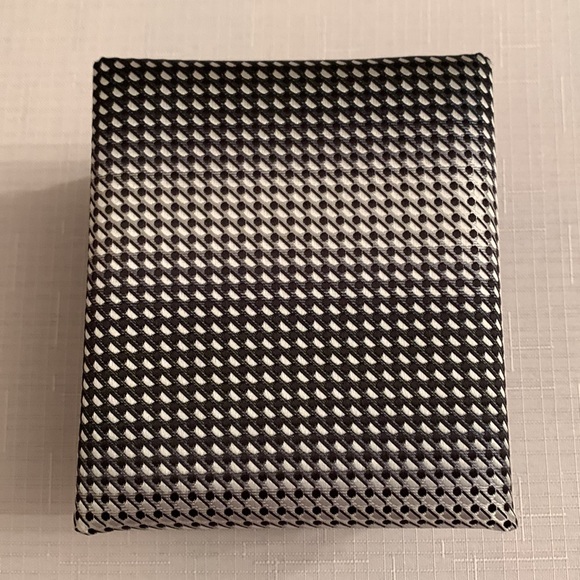 Men's 3 pieces Gift Box Set - Tie, Pocket square and Cufflinks - Picture 2 of 8